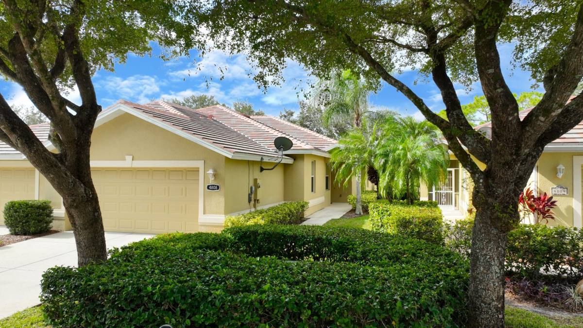 House for rent at 4808 Fairloop Run, Lehigh Acres, FL 33973