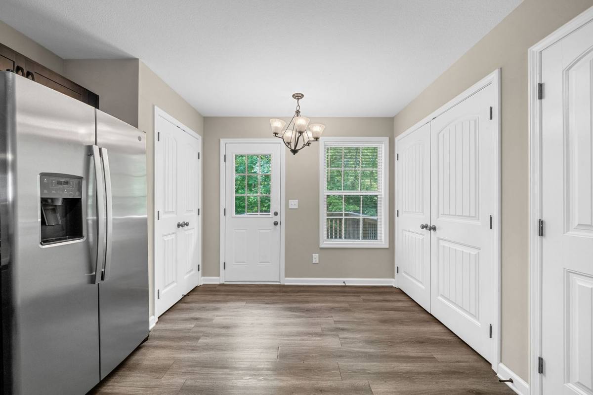Apartment for rent at 431 Glenstone Springs Rd, Clarksville, TN 37043