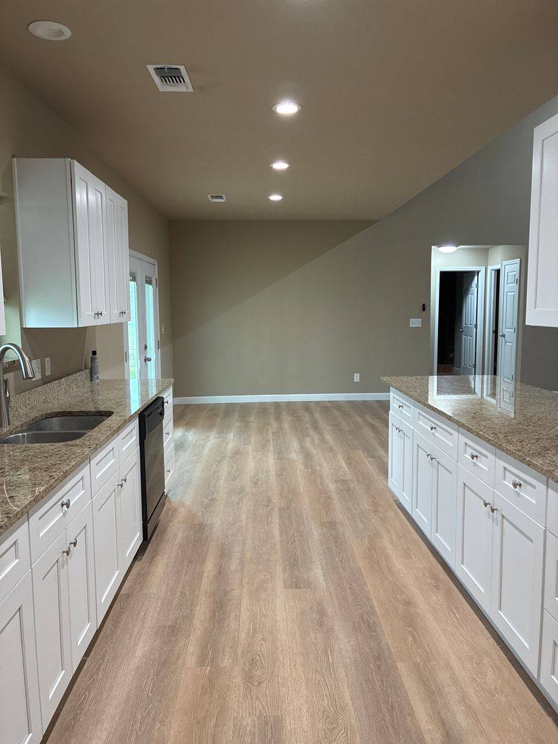 House for rent at 373 Cross Rd, Kingsbury, TX 78638