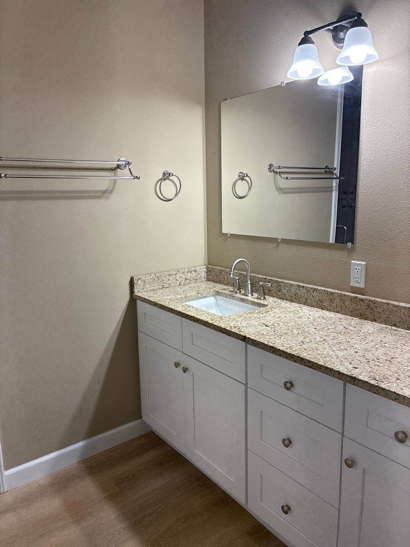 House for rent at 373 Cross Rd, Kingsbury, TX 78638