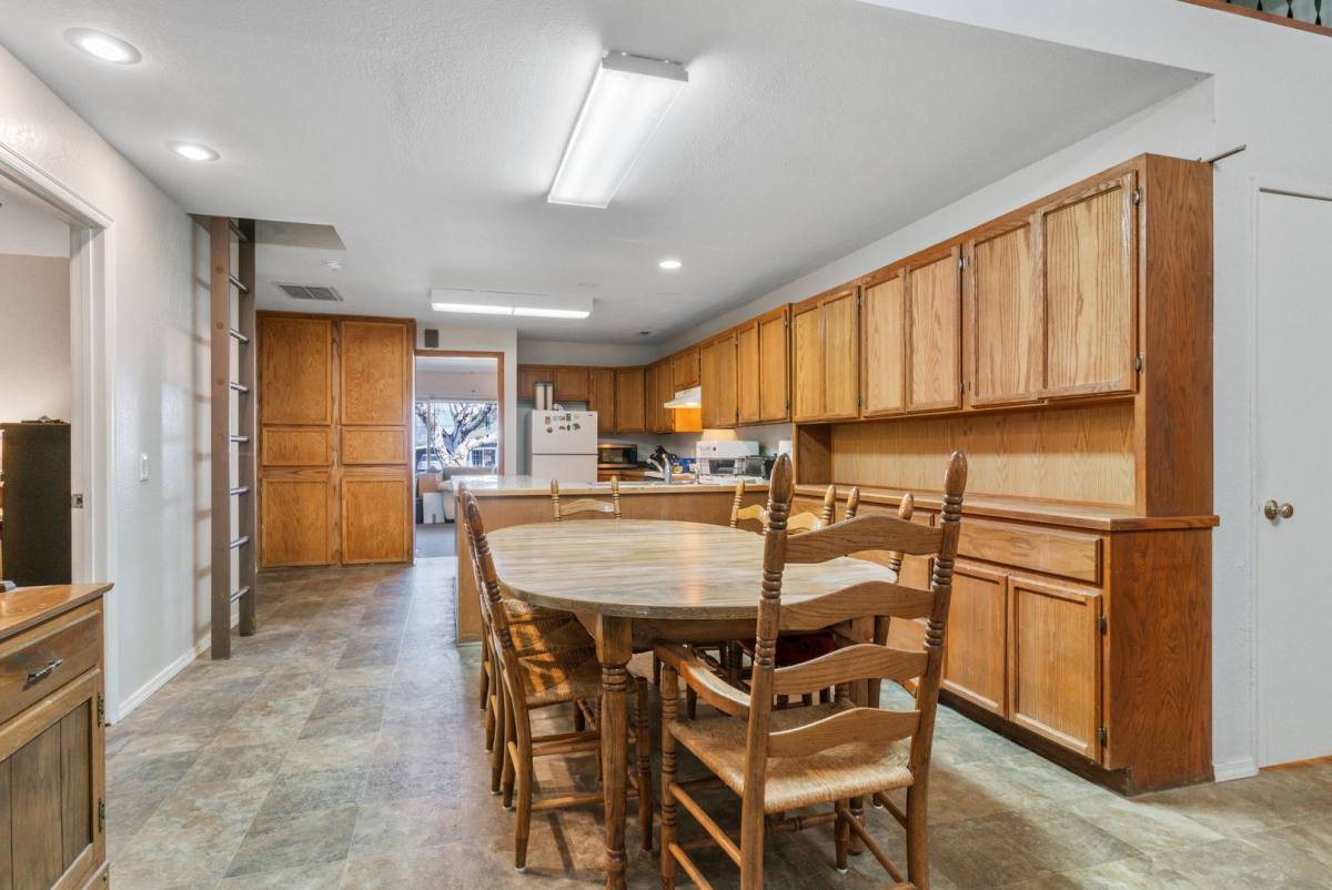 House for rent at 1107 Madison, Wenatchee, WA 98801