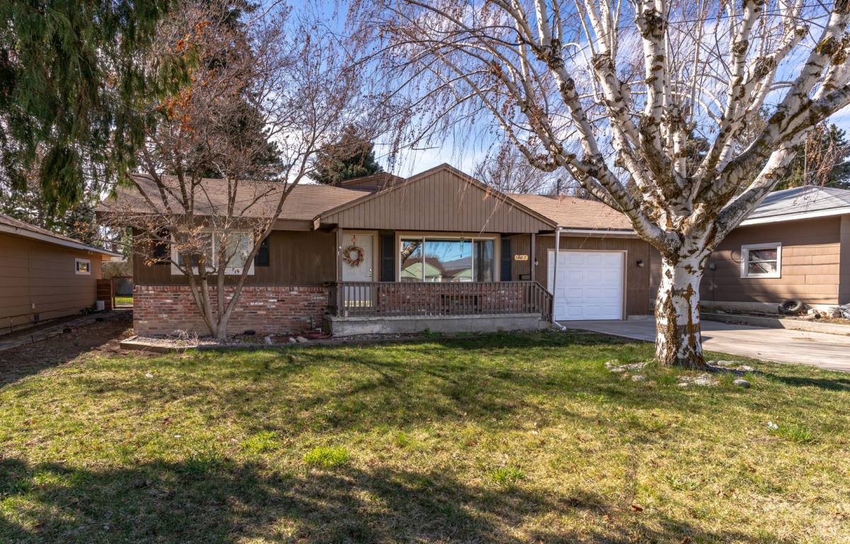 House for rent at 1107 Madison, Wenatchee, WA 98801