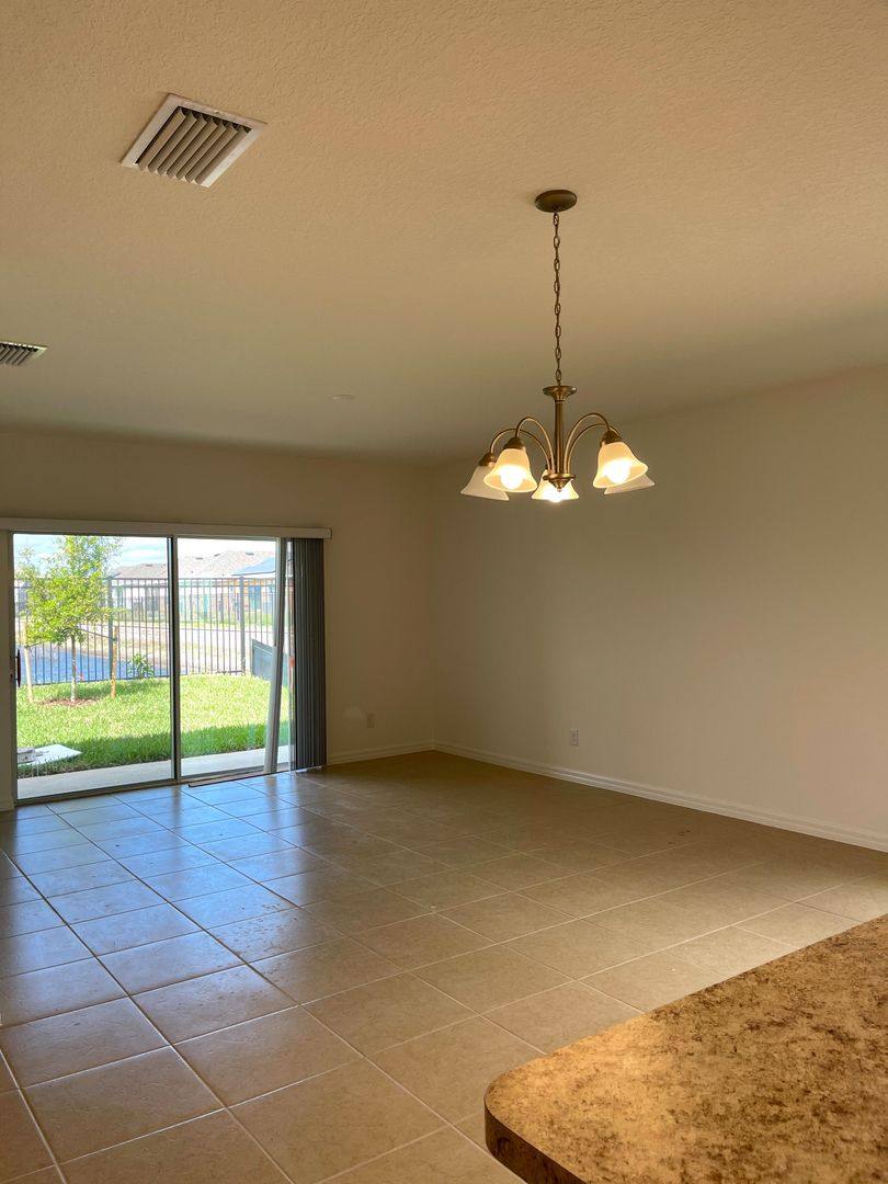 House for rent at 908 Anna Place Way, Davenport, FL 33837