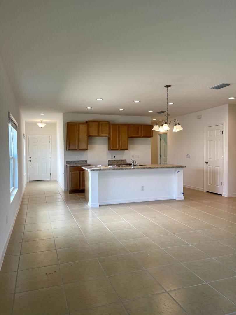 House for rent at 908 Anna Place Way, Davenport, FL 33837