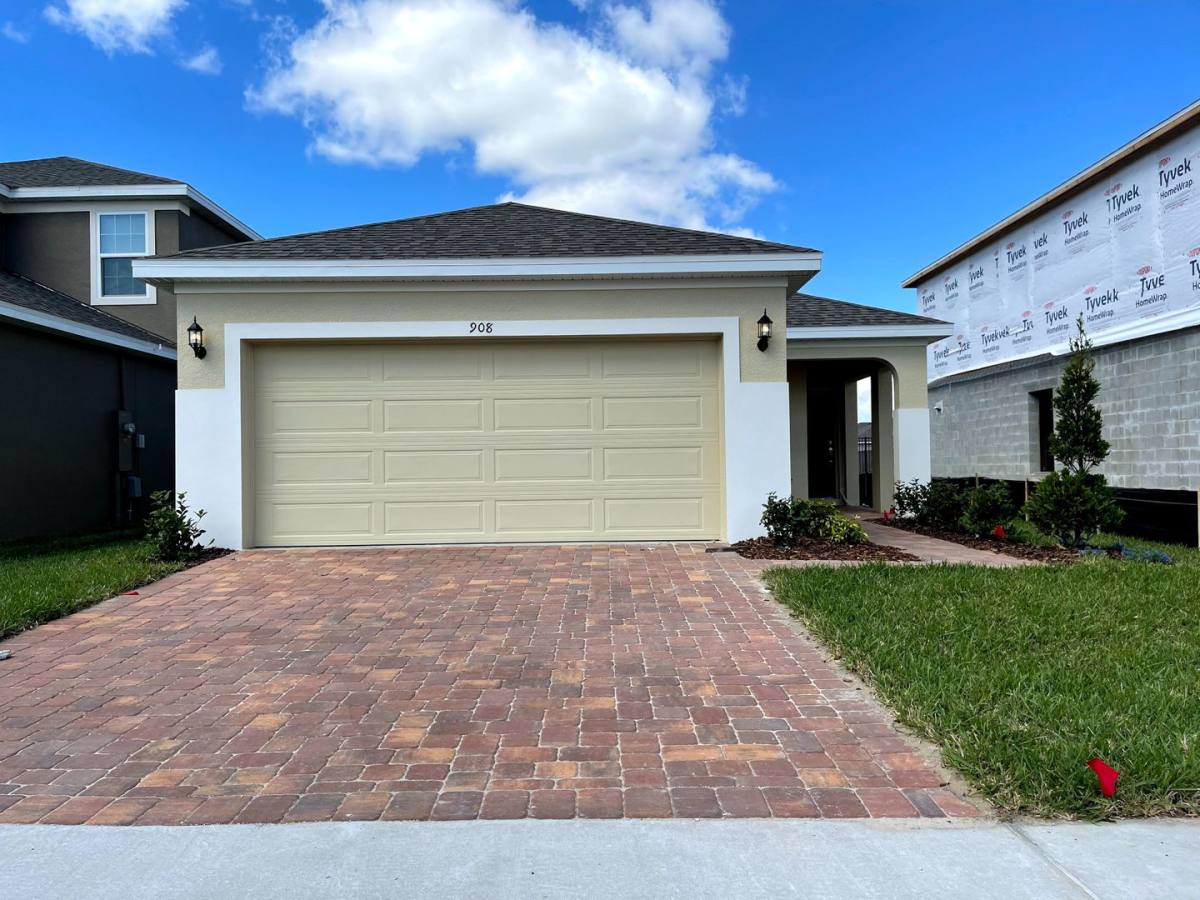 House for rent at 908 Anna Place Way, Davenport, FL 33837