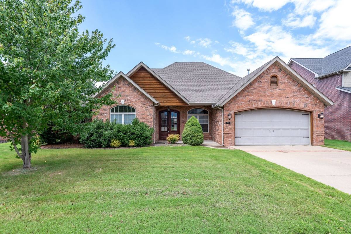 House for rent at 3902 SW Banbury Dr, Bentonville, AR 72713