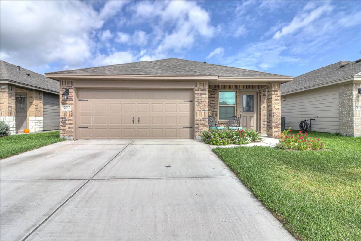 House for rent at 7630 Shadow Rider, Corpus Christi, TX 78414