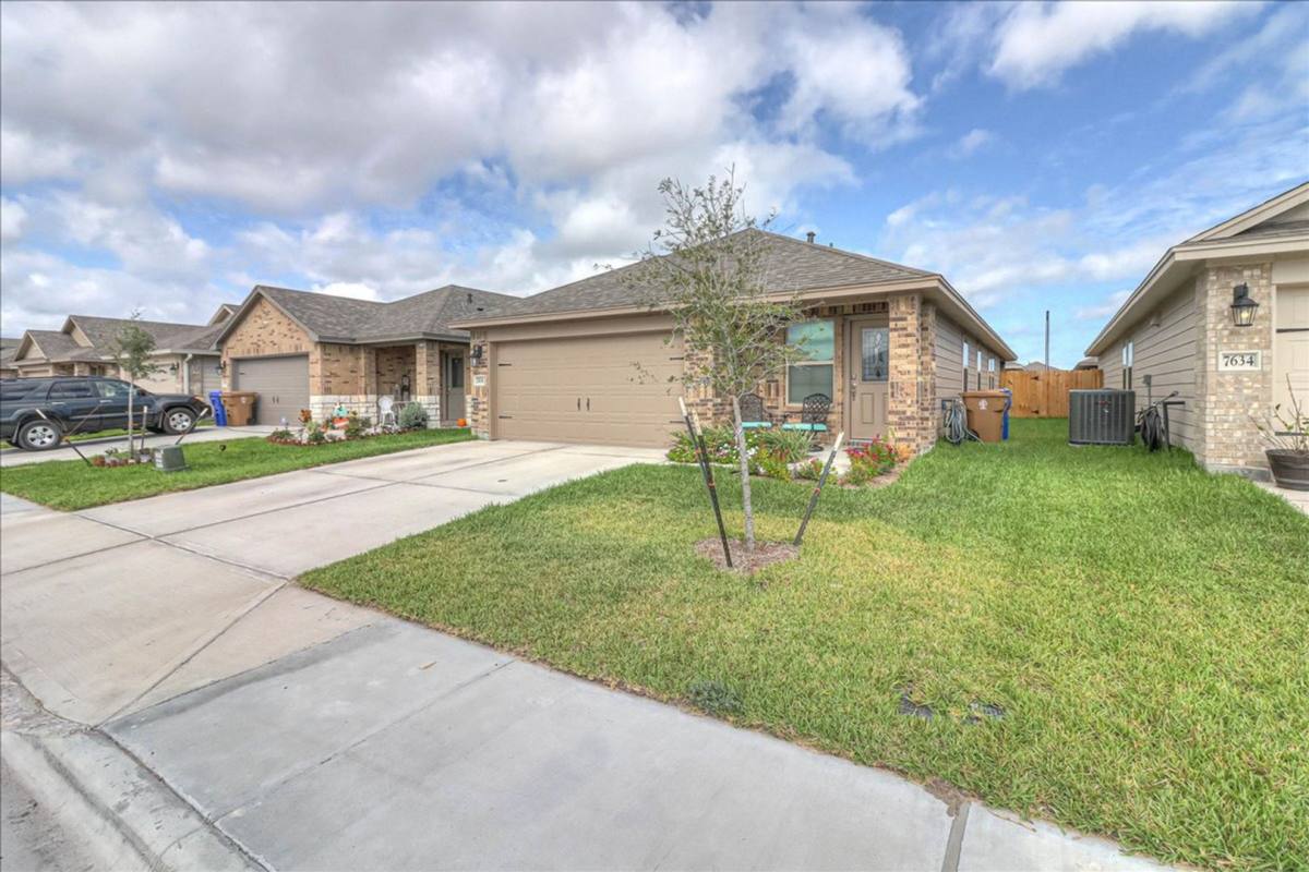 House for rent at 7630 Shadow Rider, Corpus Christi, TX 78414