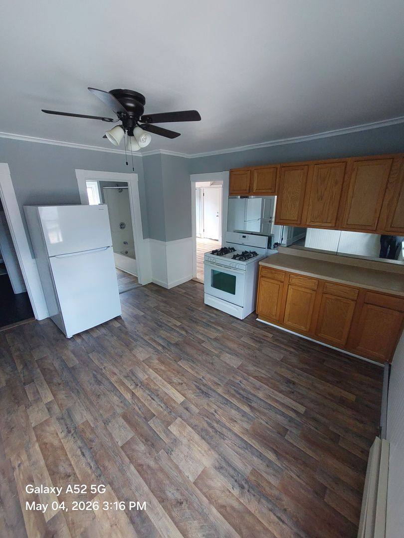 Apartment for rent at 59 Dwight St, New Britain, CT 06051