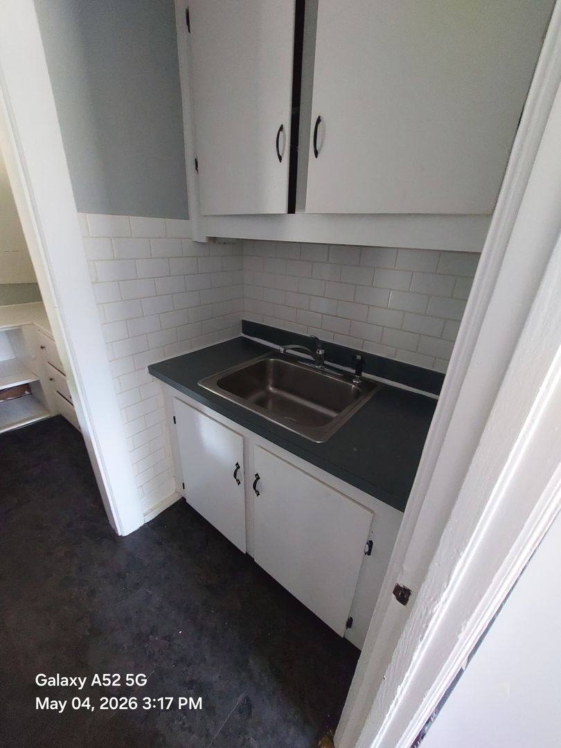 Apartment for rent at 59 Dwight St, New Britain, CT 06051