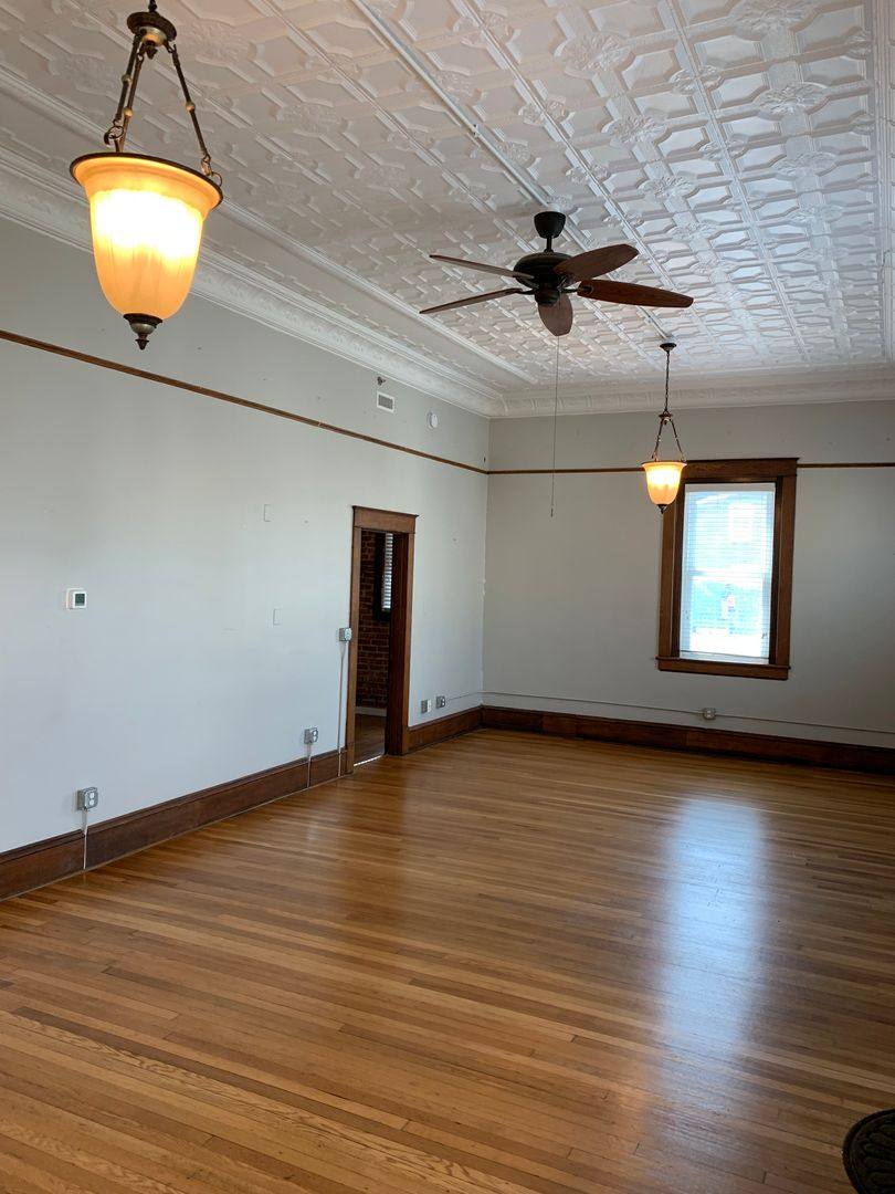 Apartment for rent at 109 Pendleton St, Marion, VA 24354