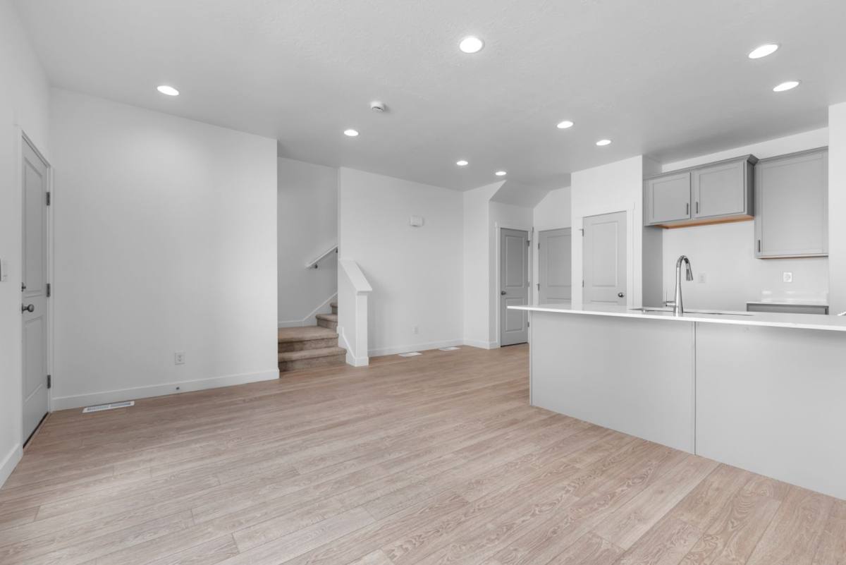 Townhouse for rent at 1630 E 6820 N, Eagle Mountain, UT 84005