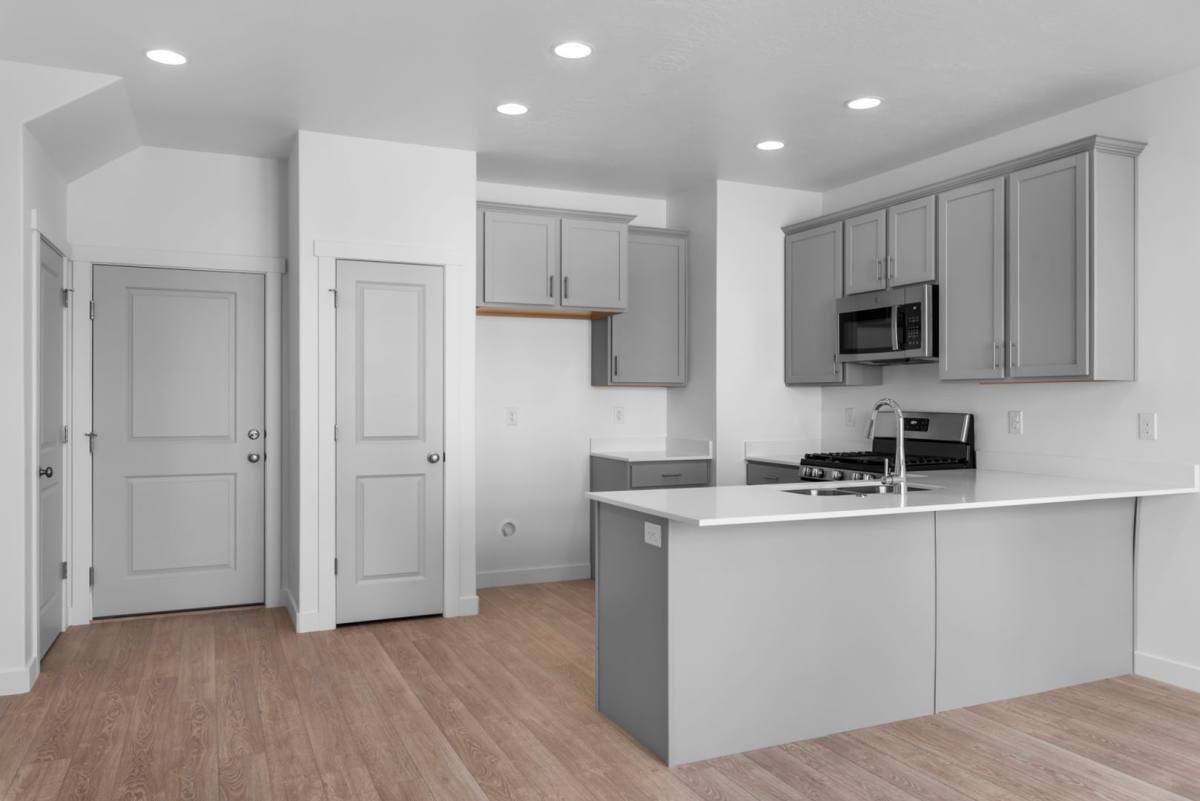 Townhouse for rent at 1630 E 6820 N, Eagle Mountain, UT 84005