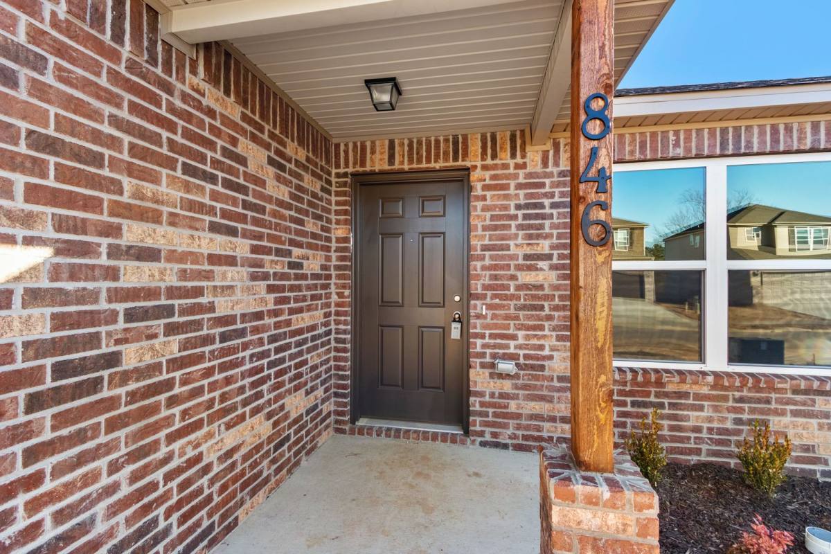 House for rent at 846 E Sparrow Way, Fayetteville, AR 72701