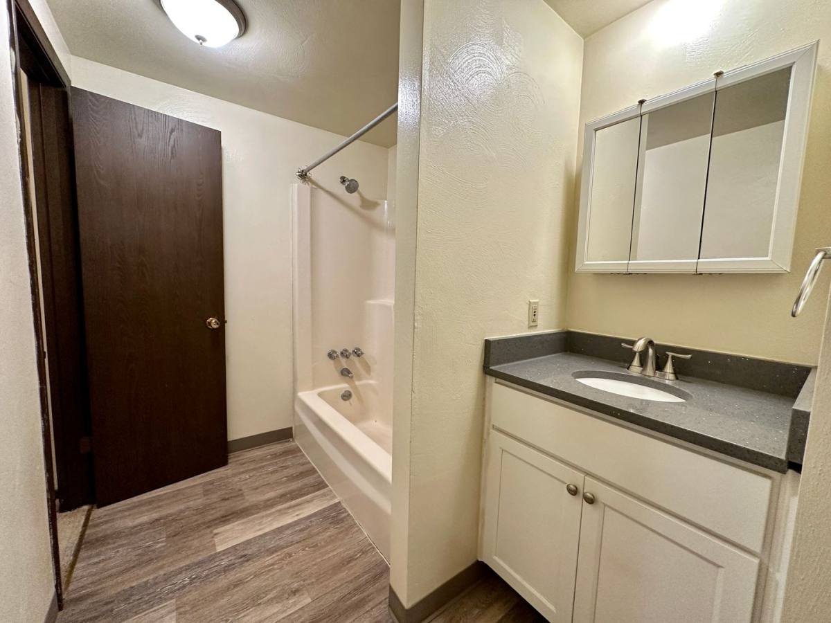 Apartment for rent at 105 Kellywood Manor, New Kensington, PA 15068