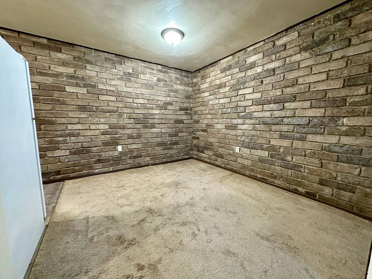 Apartment for rent at 105 Kellywood Manor, New Kensington, PA 15068