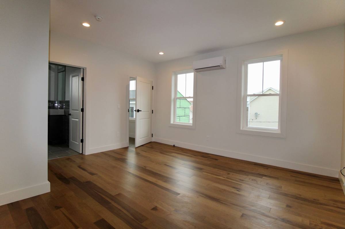 Apartment for rent at 11-15 Piedmont, Providence, RI 02909