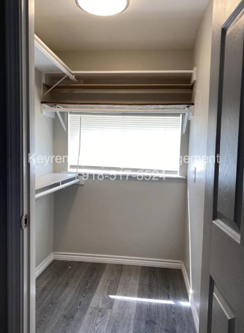 House for rent at 317 E Will Roger Blvd, Claremore, OK 74017