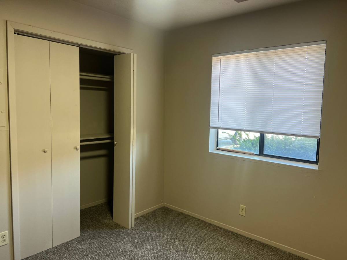 Apartment for rent at 10919 Cottonwood Lane, Omaha, NE 68164
