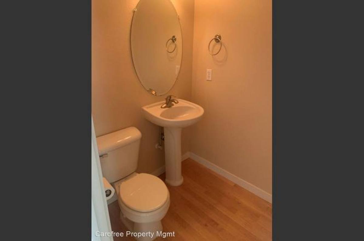 Apartment for rent at 8628 SE 9th Ave, Portland, OR 97202