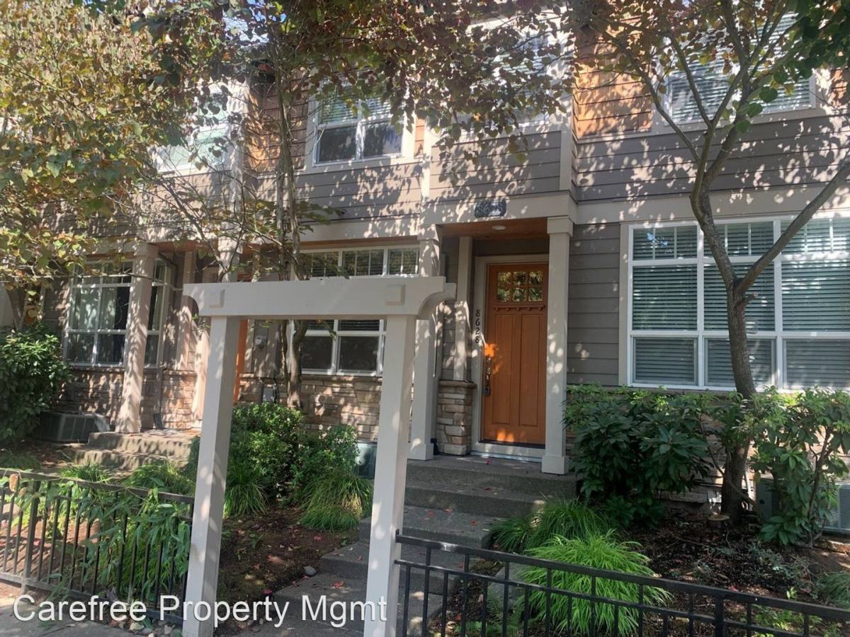 Apartment for rent at 8628 SE 9th Ave, Portland, OR 97202