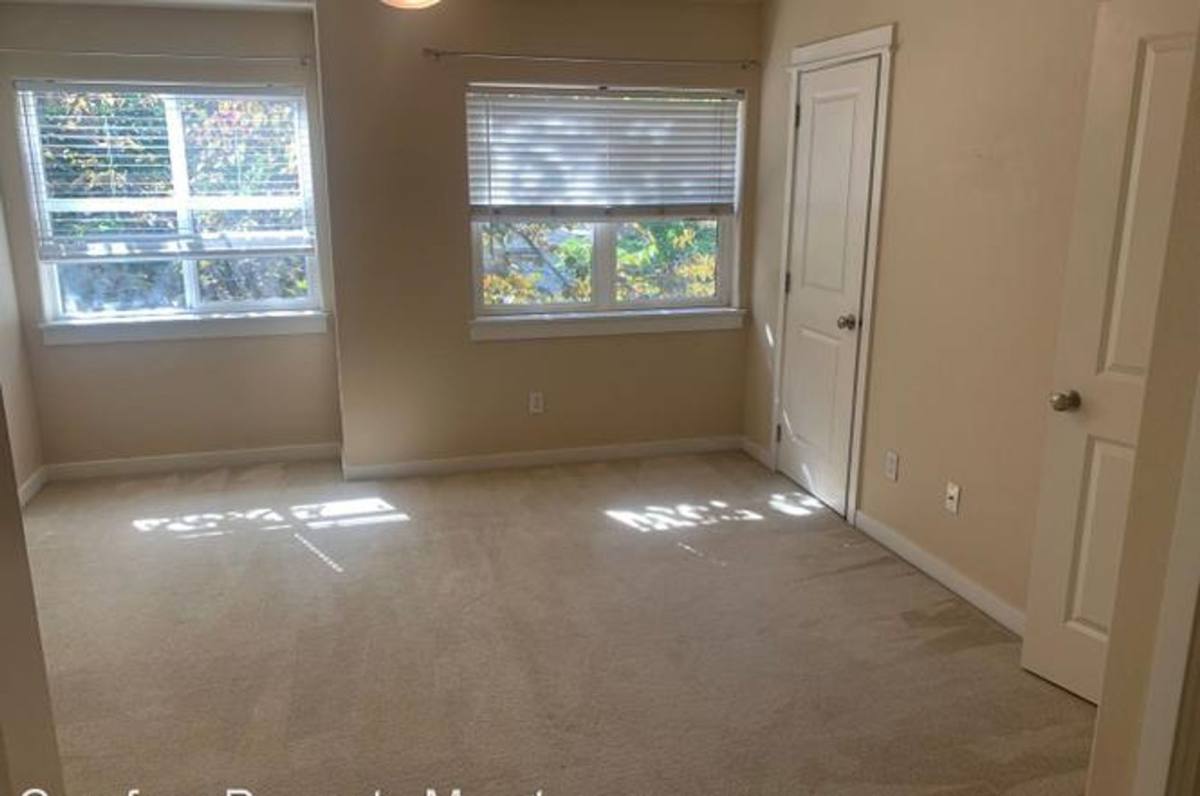 Apartment for rent at 8628 SE 9th Ave, Portland, OR 97202