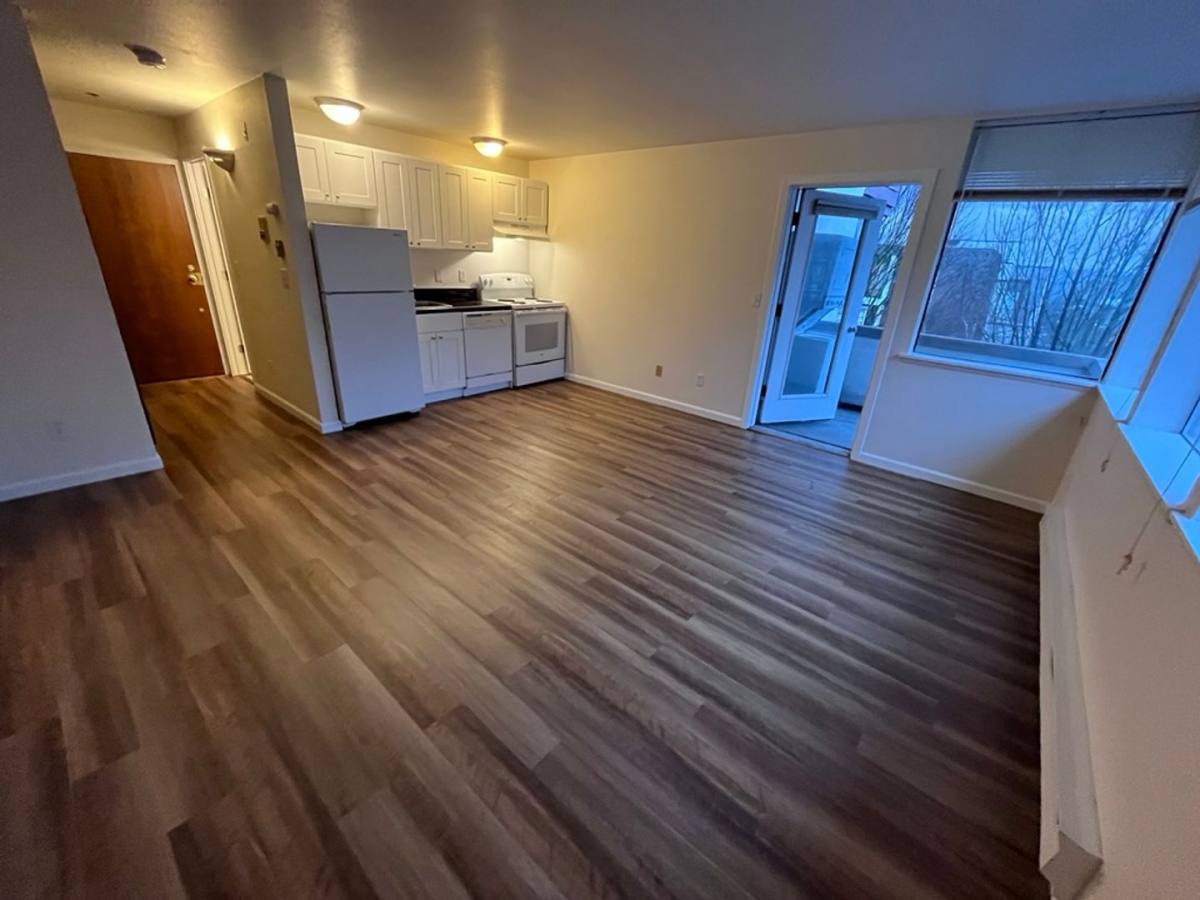 Apartment for rent at 802 N 43rd St, Seattle, WA 98103