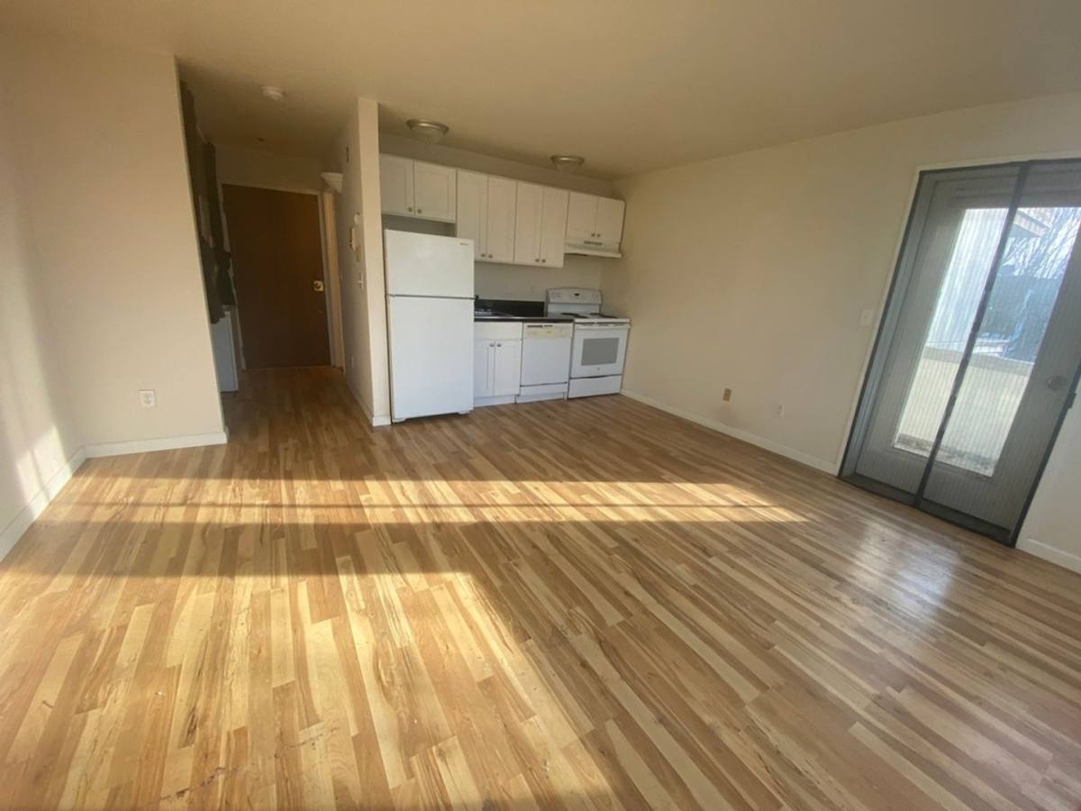 Apartment for rent at 802 N 43rd St, Seattle, WA 98103