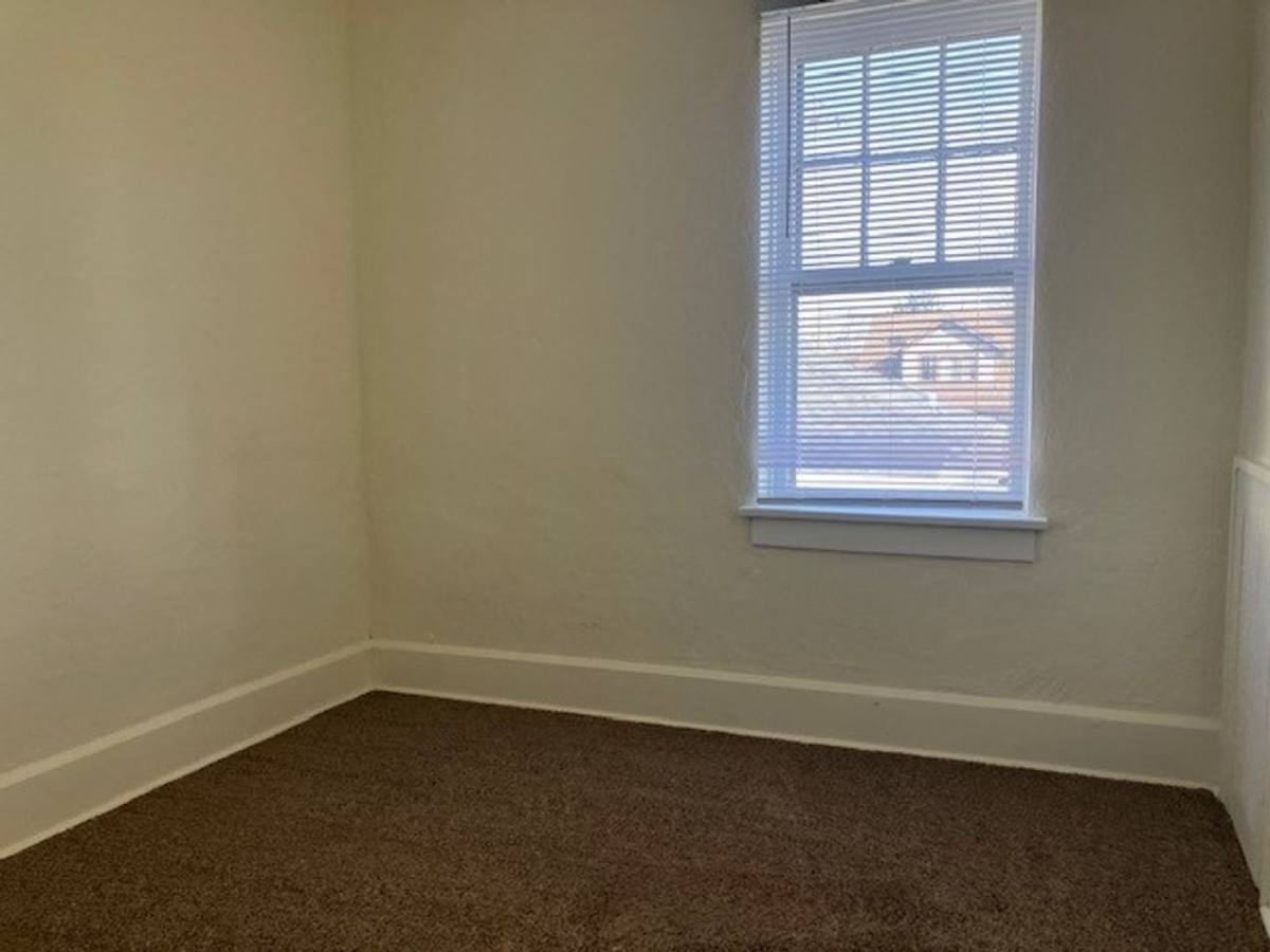 Apartment for rent at 1108 Wisconsin Ave, Racine, WI 53403