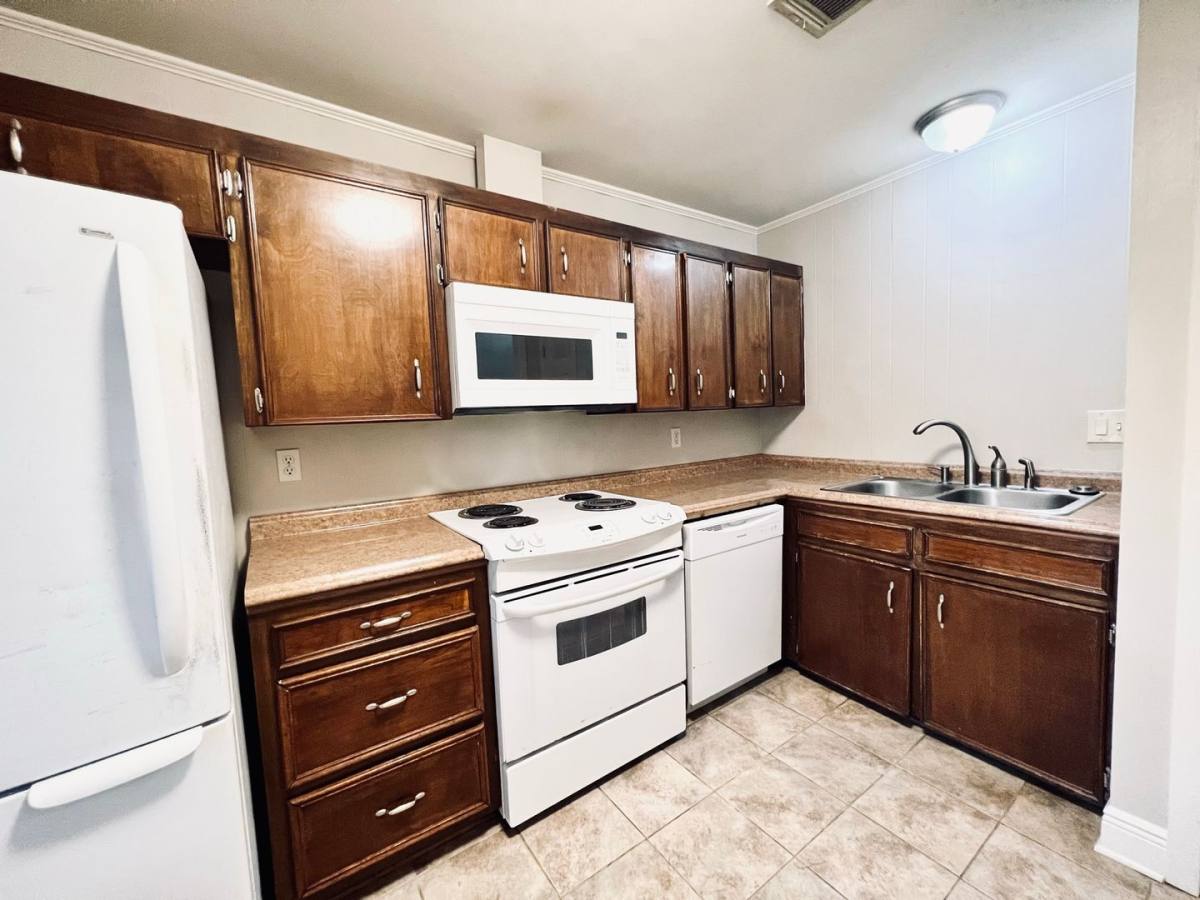 House for rent at 214 Ryder Dr, Lafayette, LA 70508