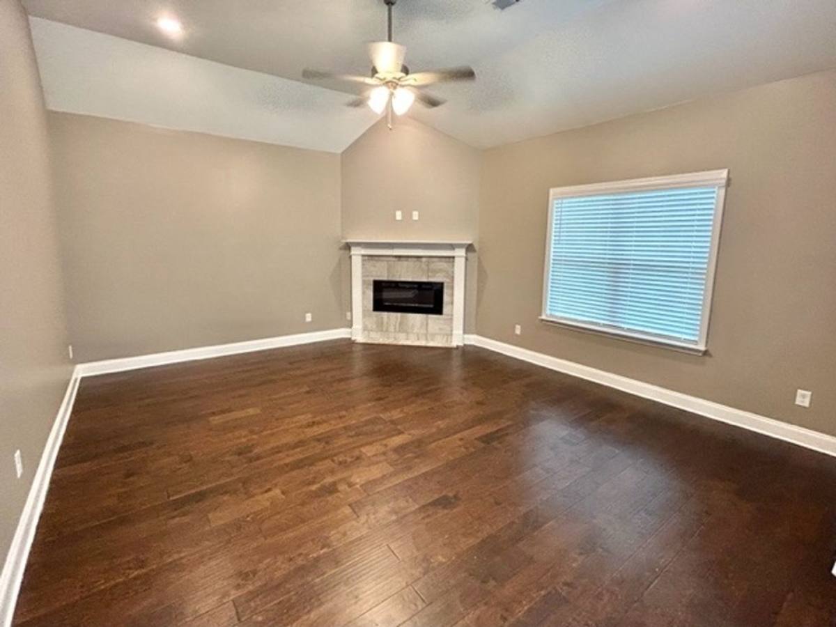 Apartment for rent at 6321 Darwood Dr, Olive Branch, MS 38654