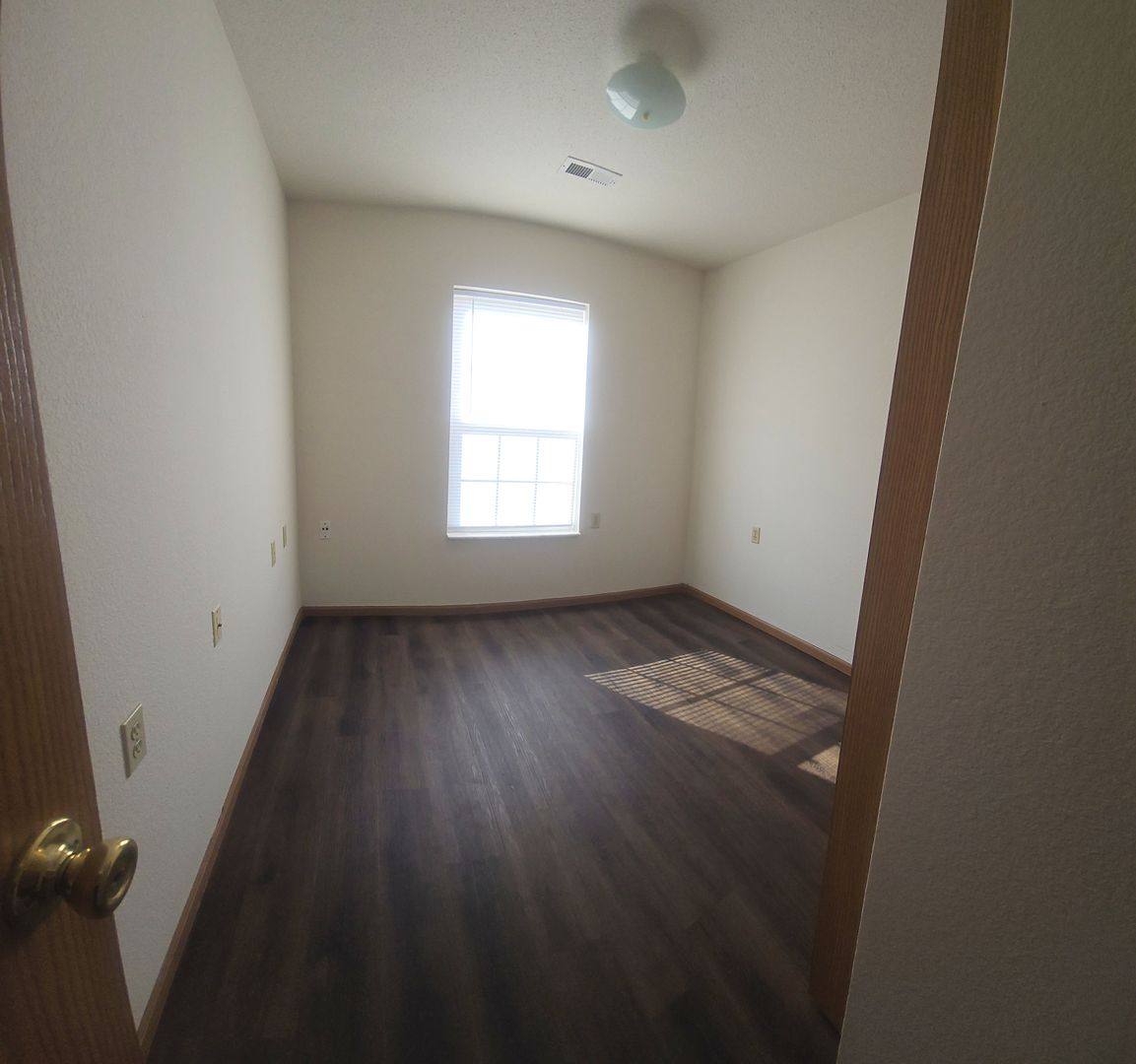 1 Oak Knoll Dr, Festus, MO 63028 - Apartment for Rent - Image 4