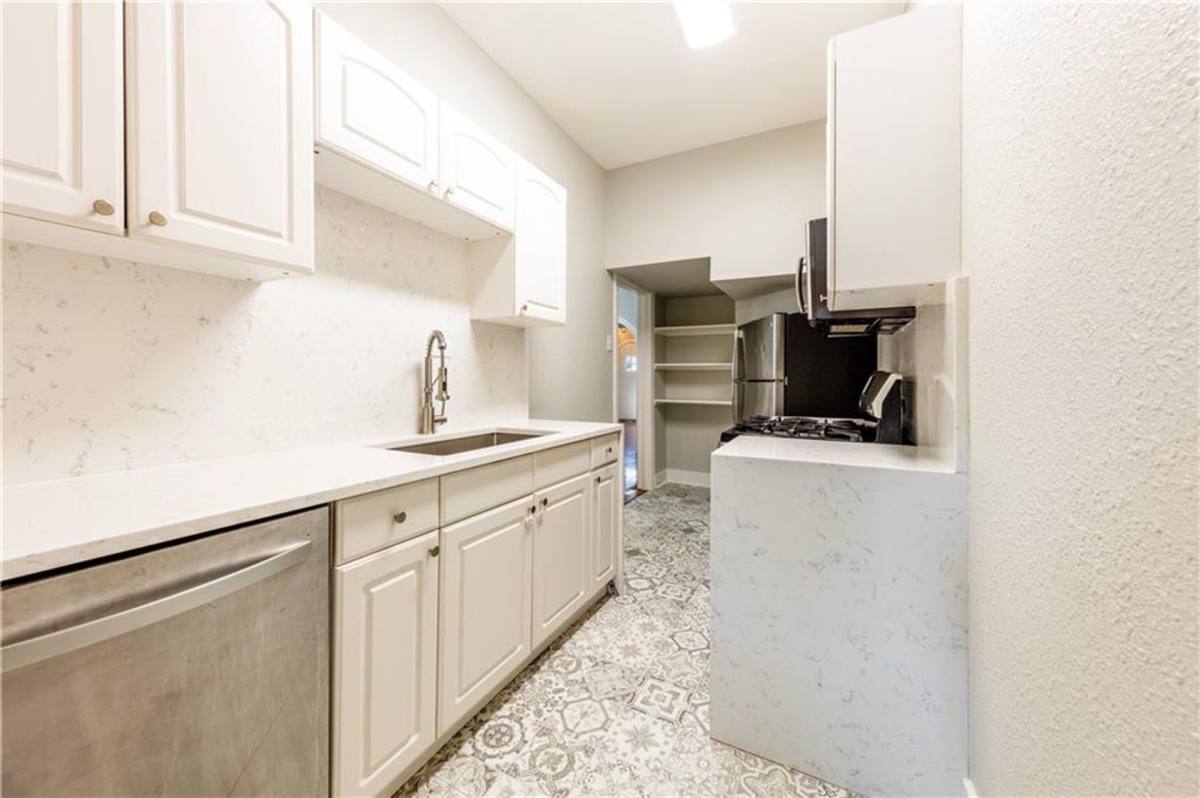 Townhouse for rent at 407 E 32nd St #B, Austin, TX 78705