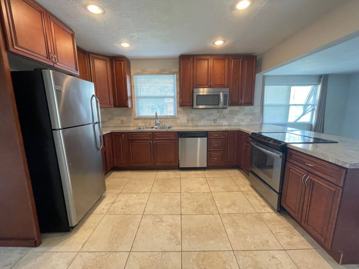 Apartment for rent at 1274 - 1276 Belmont Terrace, Jacksonville, FL 32207