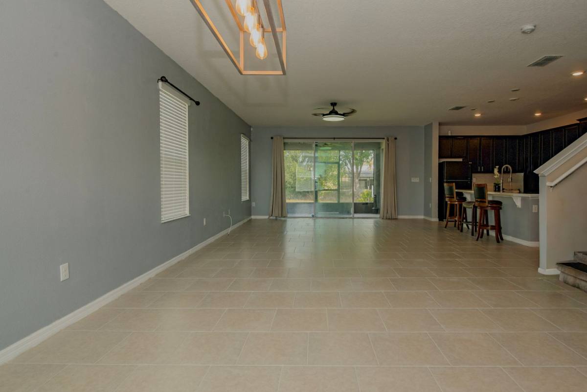 House for rent at 633 Ogelthorpe Dr, Davenport, FL 33897