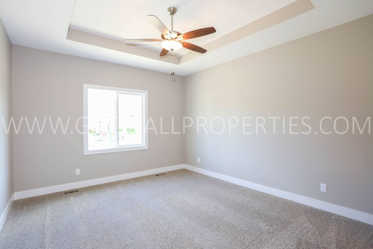 House for rent at 16656 Wilden Dr, Clive, IA 50325