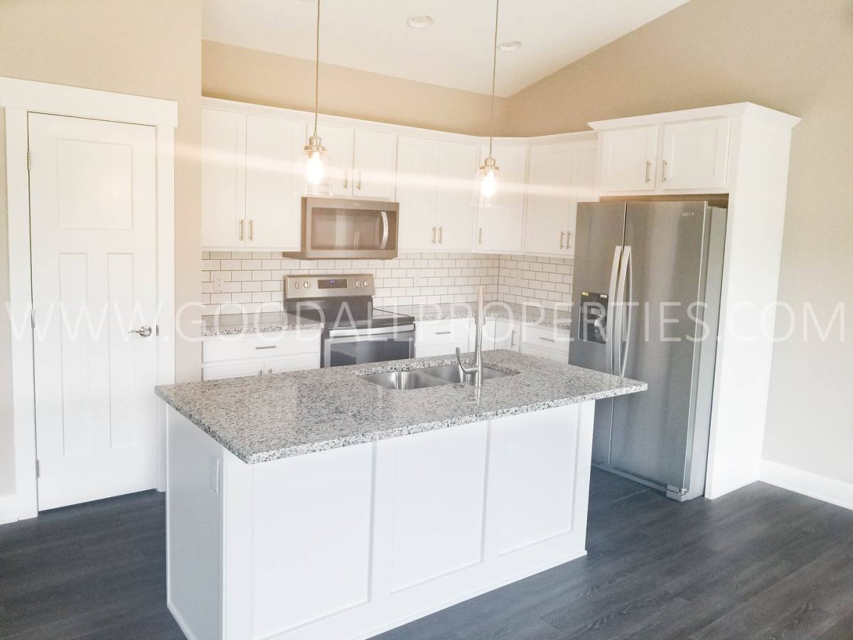 House for rent at 16656 Wilden Dr, Clive, IA 50325