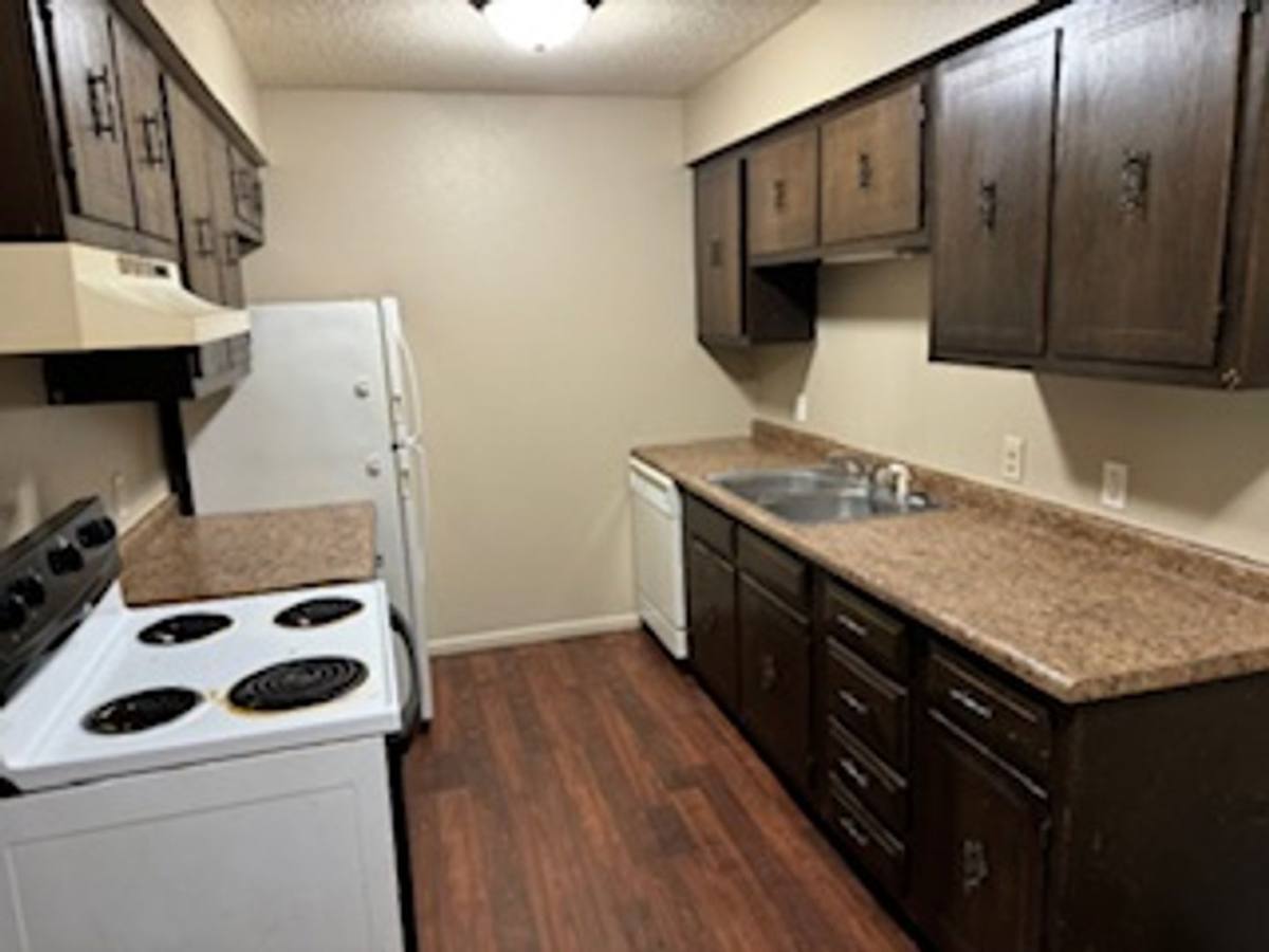 Apartment for rent at 1225 Langley Rd, Waterloo, IA 50702