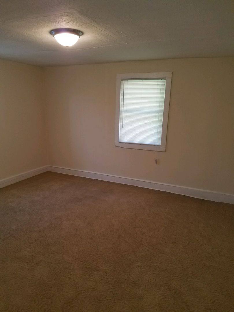 Townhouse for rent at 1902 Myrtle St, Greenville, NC 27834