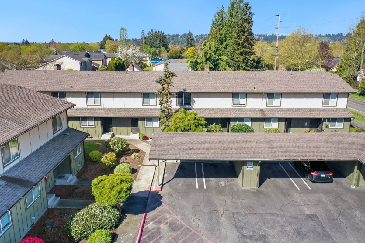 Townhouse for rent at 5106 Parker Rd E, Sumner, WA 98390