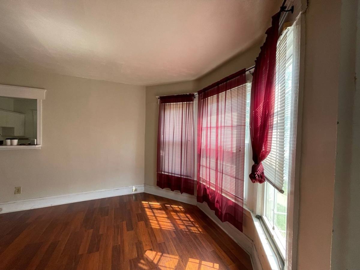 Townhouse for rent at 231 Ashworth Place, Syracuse, NY 13210