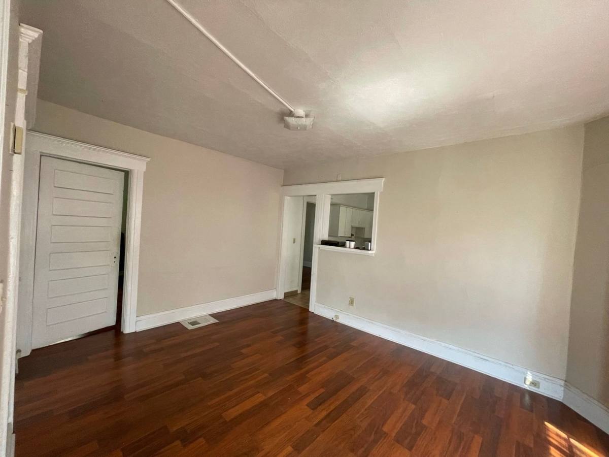 Townhouse for rent at 231 Ashworth Place, Syracuse, NY 13210