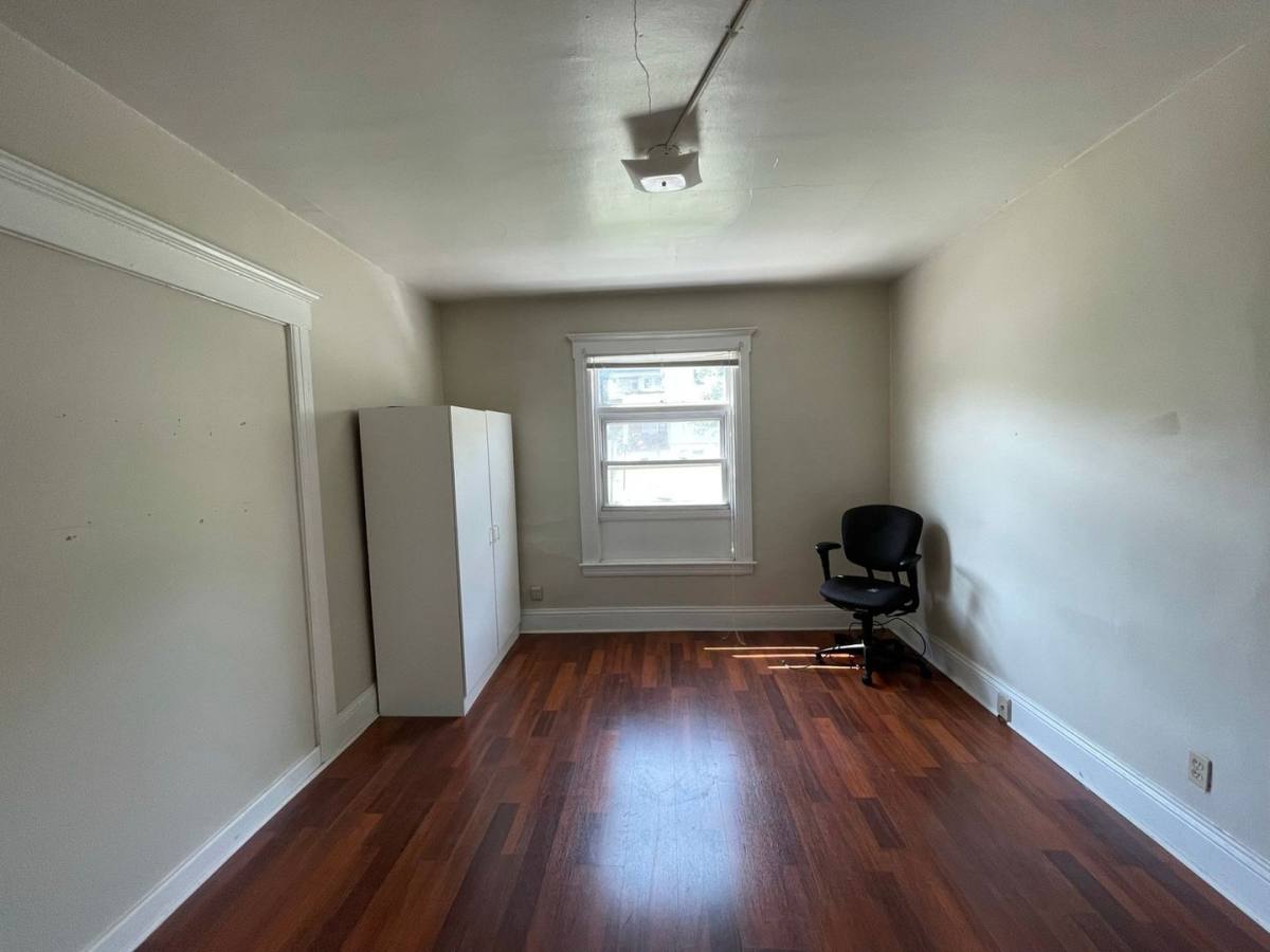 Townhouse for rent at 231 Ashworth Place, Syracuse, NY 13210