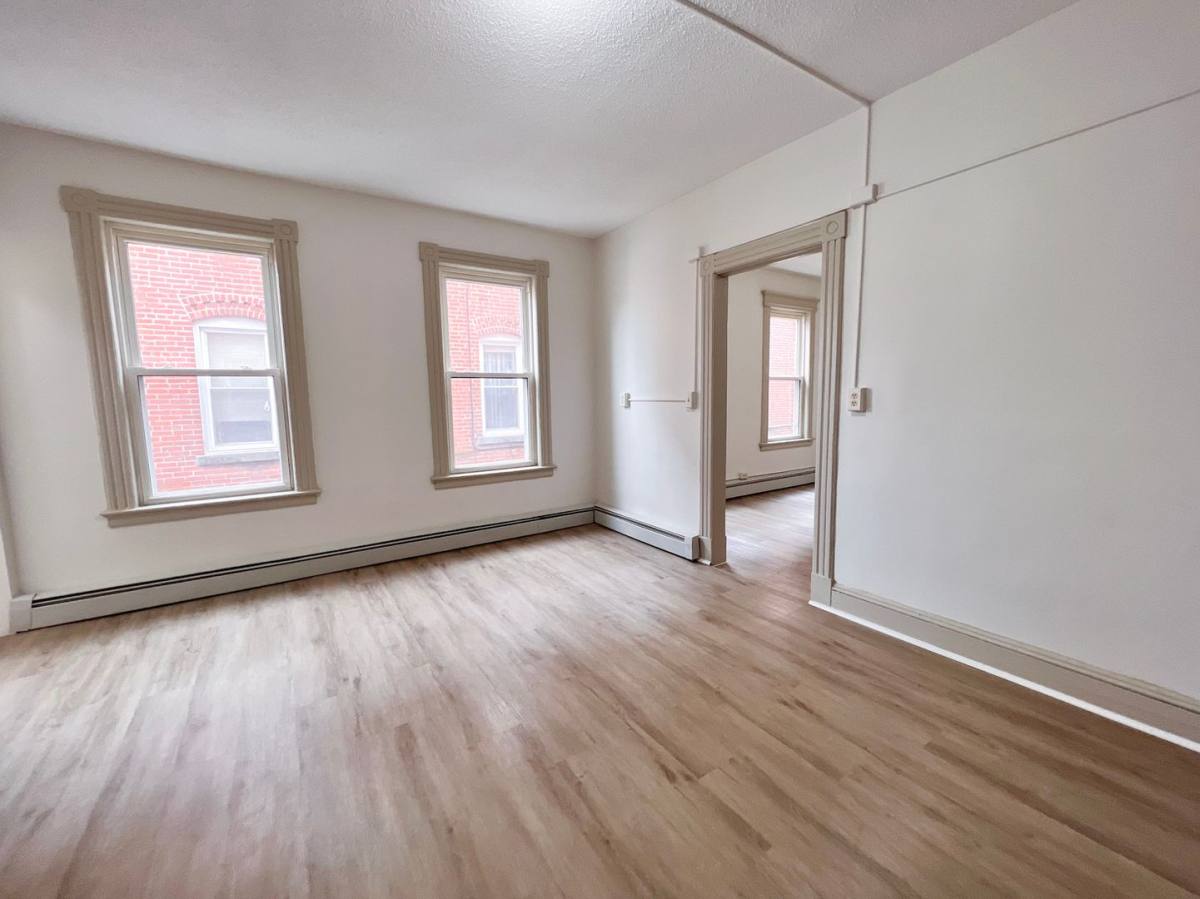 Apartment for rent at 35-37 Bond St, Hartford, CT 06114