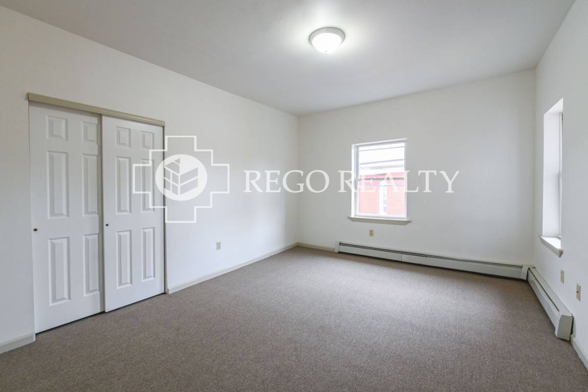 Apartment for rent at 670-676 Broad St, Hartford, CT 06106