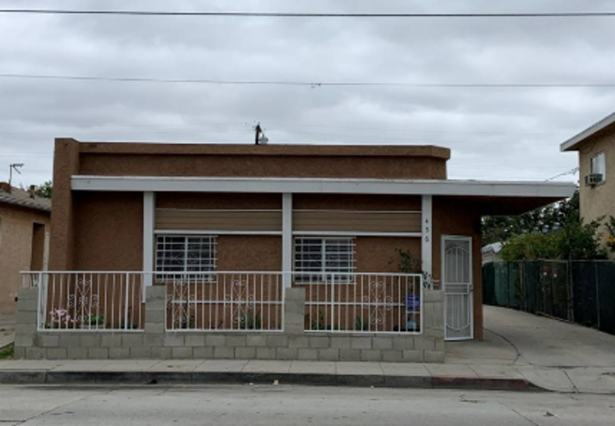 Apartment for rent at 456 Market Ave, Long Beach, CA 90805