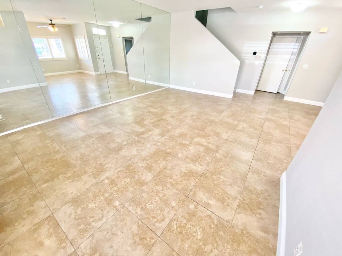 Townhouse for rent at 5388 Runningbrook Rd, Las Vegas, NV 89120