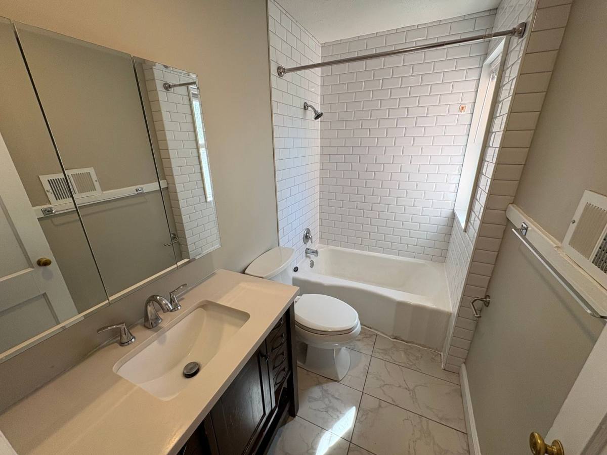 Apartment for rent at 1015 Turner Blvd, Omaha, NE 68105