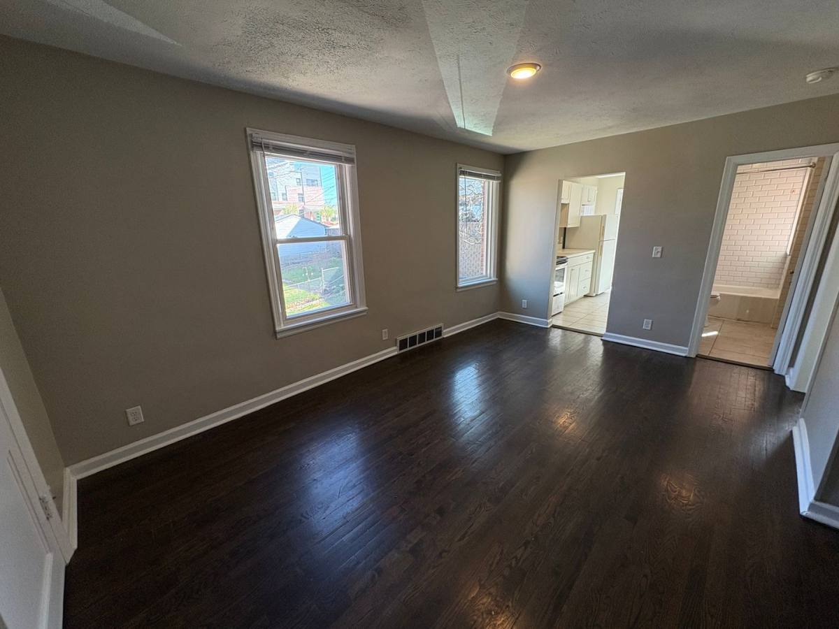 Apartment for rent at 1015 Turner Blvd, Omaha, NE 68105