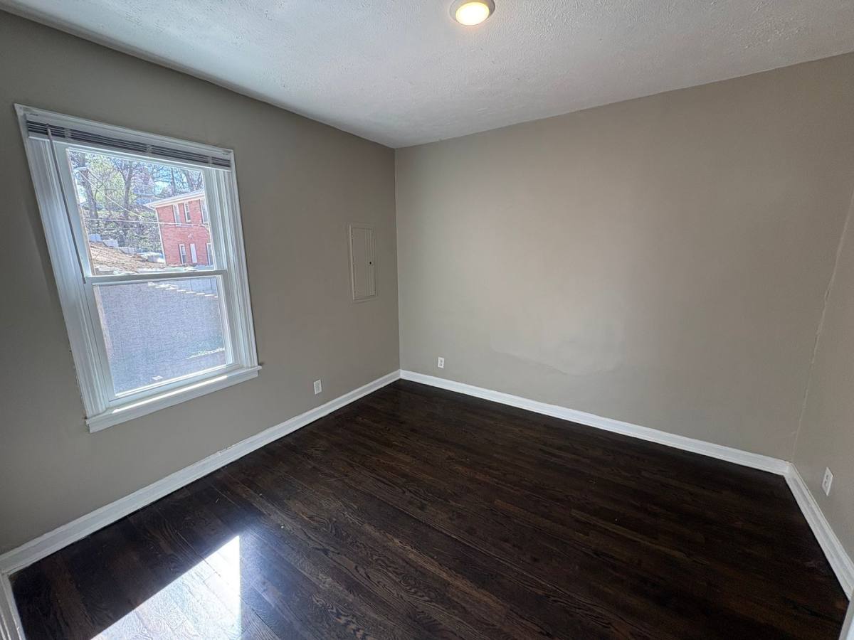 Apartment for rent at 1015 Turner Blvd, Omaha, NE 68105